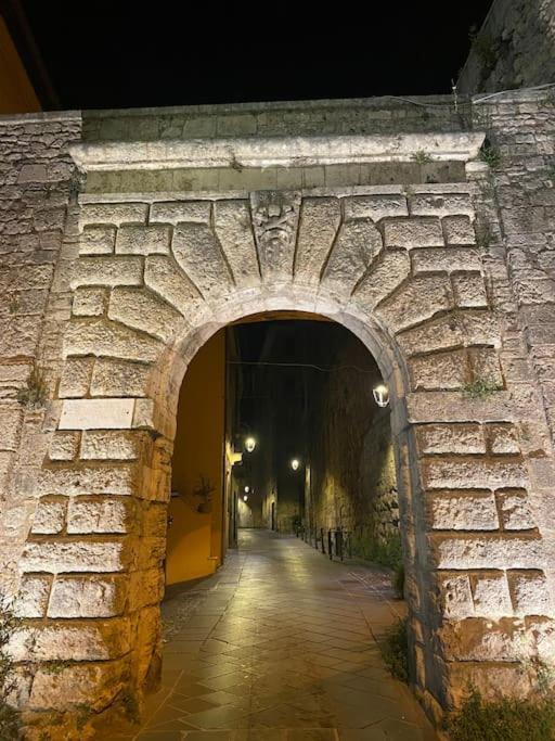 Apartamento Il Nido Dell'Arte Anagni Exterior foto