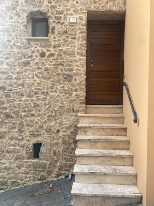 Apartamento Il Nido Dell'Arte Anagni Exterior foto